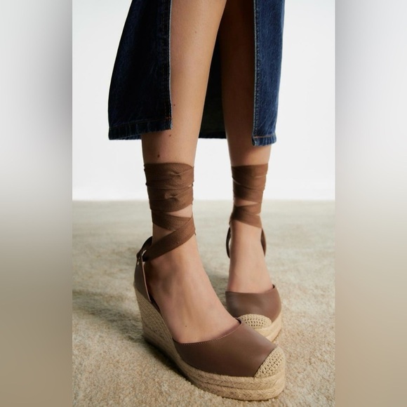 410- Zara Women's Wedges Size 8.5 NWT - Picture 1 of 10